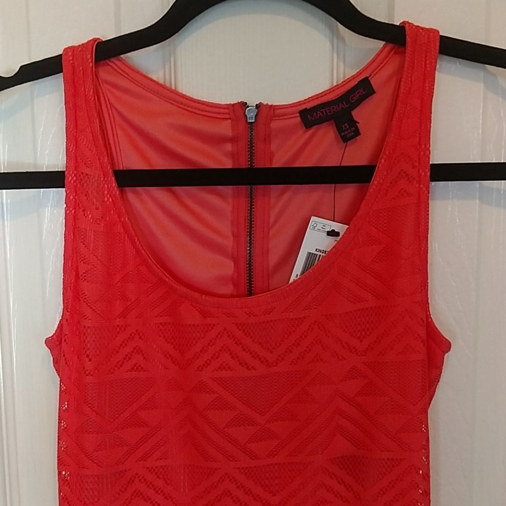 Dress - Picture 2 of 8